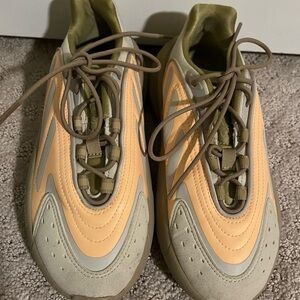 Adidas Ozelia Orange and Beige Sneakers Size 4